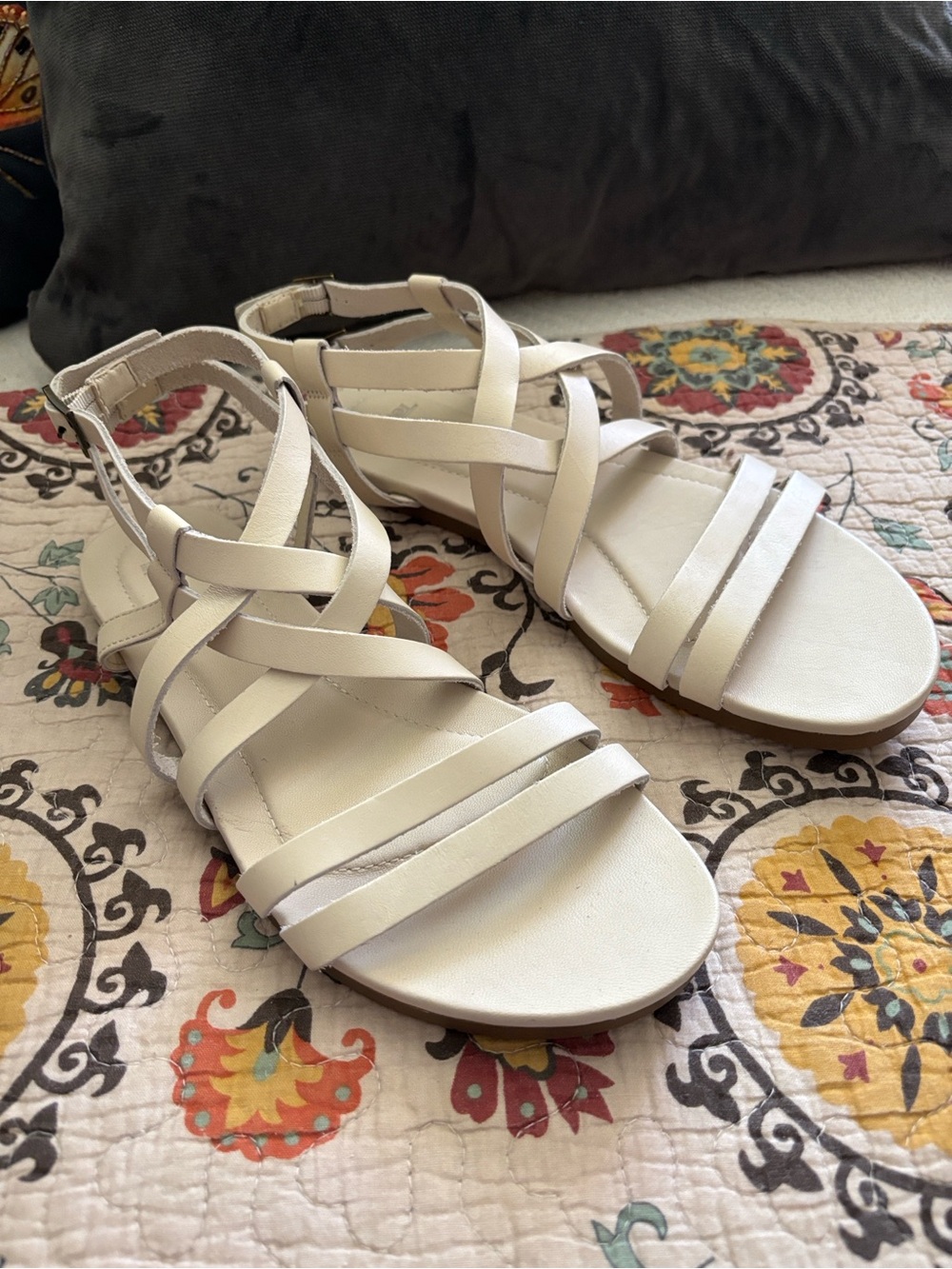 Teva Avalina Leather Crossover Gladiator
Sandals Size US 9 EU 40 NWOT